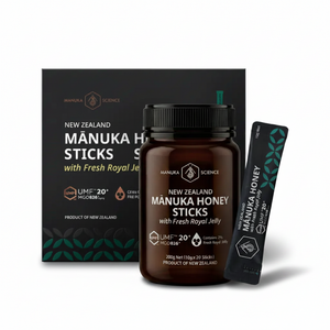 The Manuka Science UMF 20+ Mānuka Honey Sticks with Fresh Royal Jelly — 200g (10g x 20 sticks), MGO 826+, dark gift box with individual honey stick, Product of New Zealand