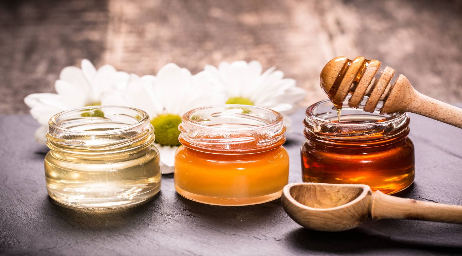 MGO and UMF Honey for medicinal use and well-being
