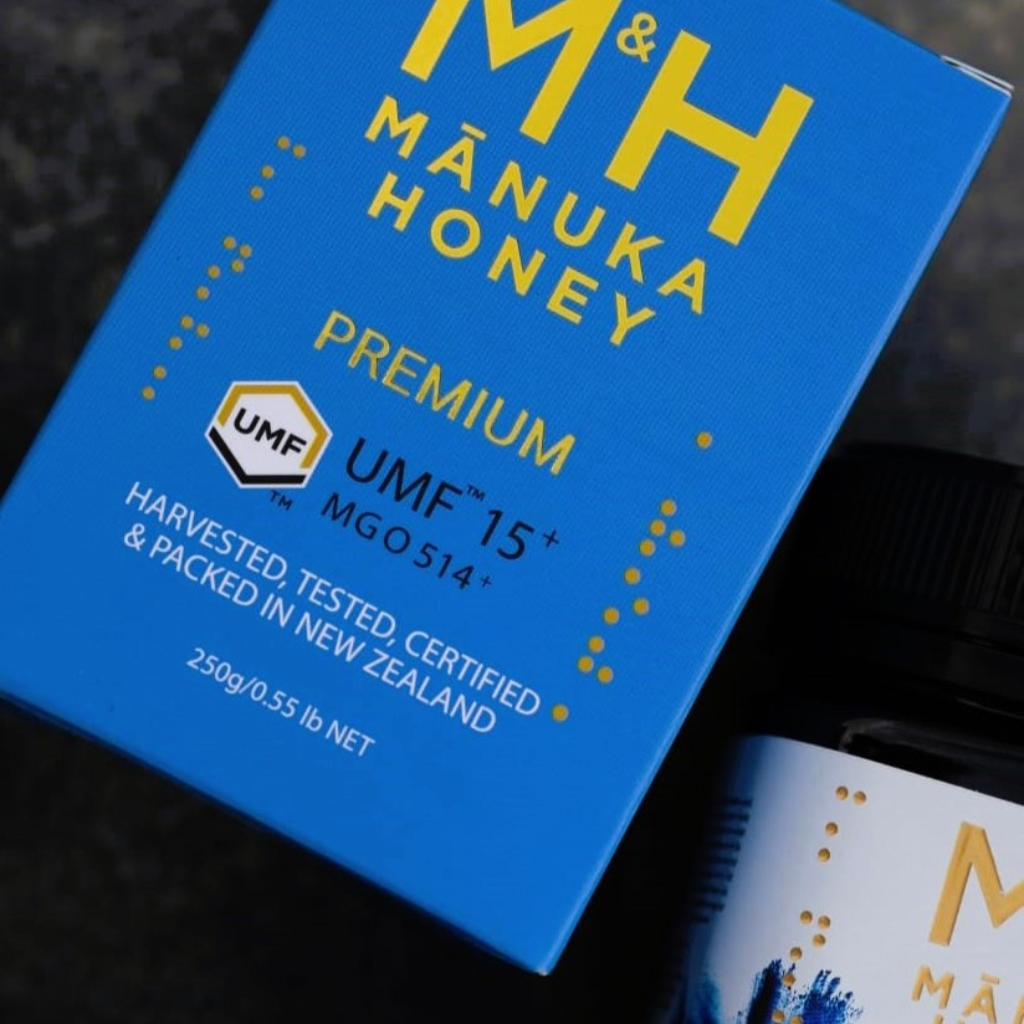M&H Honey UMF 15+ with blue gift box