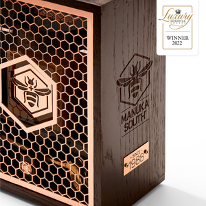 Luxury 28+ UMF Manuka Honey Carefully hand-crafted box & rose gold plaque